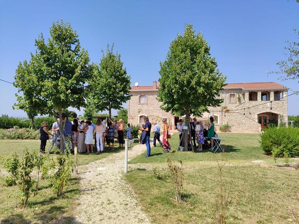 Masseria Fontana Dei Fieri Pietrelcina Exterior foto
