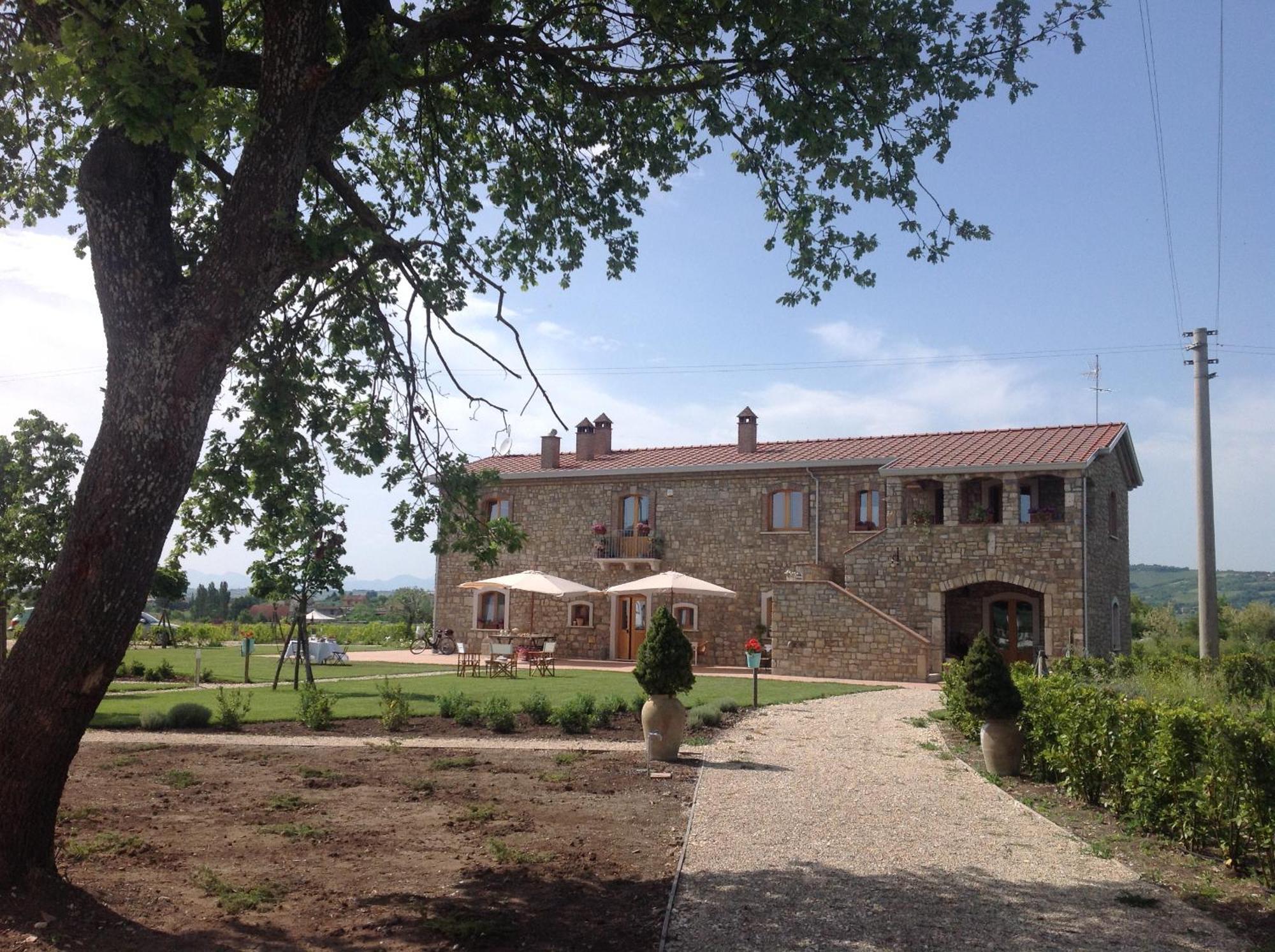Masseria Fontana Dei Fieri Pietrelcina Exterior foto